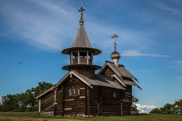 Wooden architecture Nordic countries. Russian wooden houses, churches, barns, sheds. — Stock Photo, Image