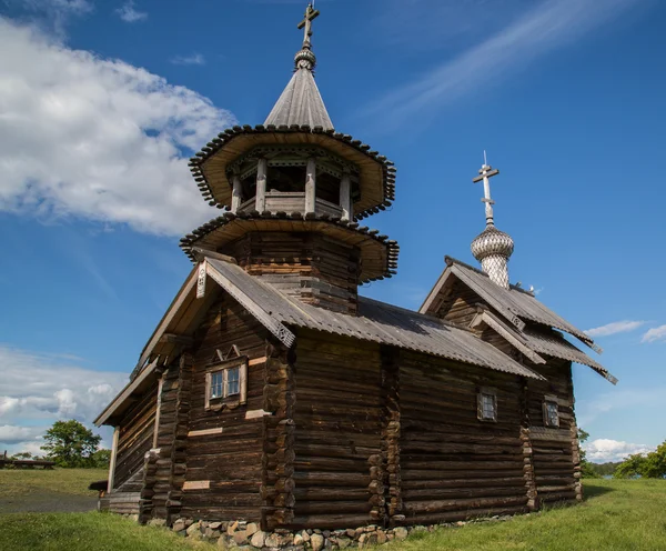 Wooden architecture Nordic countries. Russian wooden houses, churches, barns, sheds. — Stock Image Wooden architecture Nordic countries. Russian wooden houses, churches, barns, sheds. Stock Image