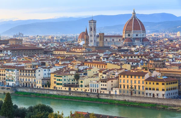 Günbatımı Floransa'da, Toscana, Italy