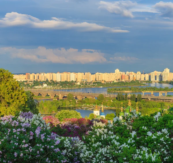 Tramonto nella città di Kiev — Foto Stock