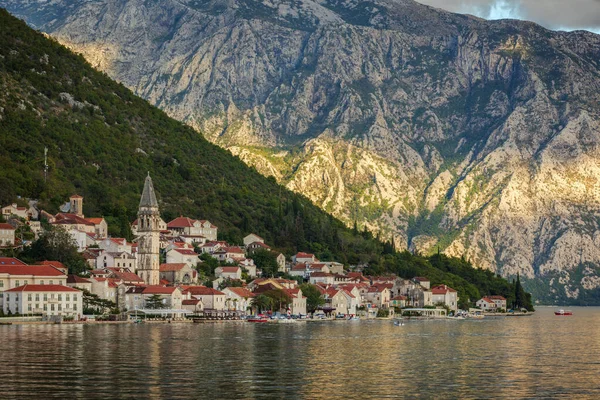 Perast Jako Absolutní Vrchol Zálivu Kotor Také Jedním Nejkrásnějších Barokních — Stock fotografie