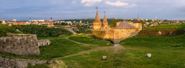 Kamianets Podilskyi Jest Miastem Zachodniej Ukrainie Słynie Dobrze Zachowanego Starego — Zdjęcie stockowe