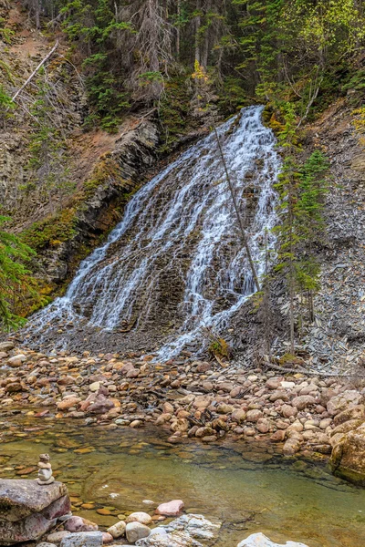 Vízesések Maligne-kanyonban — Stock Fotó