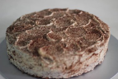 Vanilyalı çikolatalı pasta. Kızıma doğum günü pastası olarak yaptım.