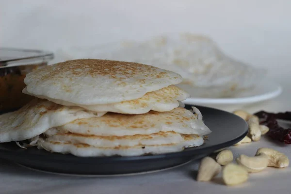 Rice Pancakes Hoppers Two Types Red Rice Breakfast Dishes Chicken — Stock Photo, Image