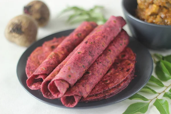 Beterraba Paratha Uma Panela Indiana Frito Pão Integral Trigo Feito — Fotografia de Stock