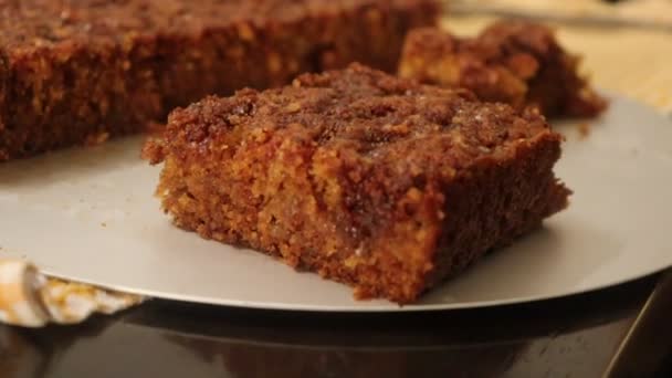 Pastel Manzana Con Sabor Canela Súper Húmedo Rodajas Con Una — Vídeo de stock