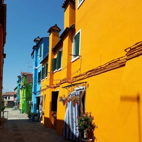 Indah Arsitektur Pulau Burano — Stok Foto