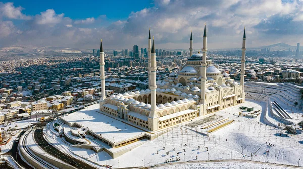 Meczet Camlica Meczet Położony Mieście Stambuł Turcji Meczet Jest Największym Zdjęcia Stockowe bez tantiem