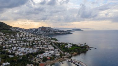 Bodrum, Türkiye 'nin muhteşem manzarasını yakalayan mükemmel, panoramik bir fotoğrafı..
