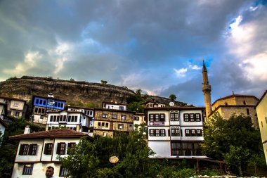 Karabuk 'un Safranbolu ilçesinin panoramik ve yüksek kaliteli manzarası. Türkiye 'nin en tarihi ve turistik yerlerinden biridir..