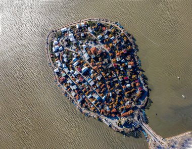 Bursa 'da yüksek çözünürlüklü muhteşem bir ada manzarası var..