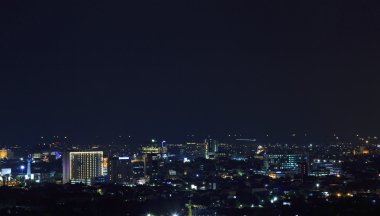 Gece Semarang şehir