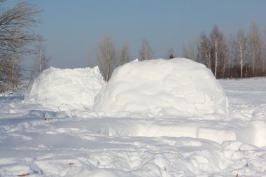 Konut bir Eskimo kar glade üzerinde