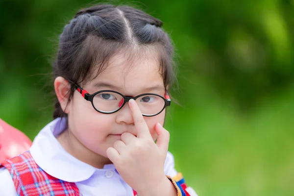 Prise Vue Tête Enfants Mignons Portent Des Lunettes Raison Myopie — Photo