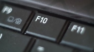 Düğme Pc yazarak klavye siyah