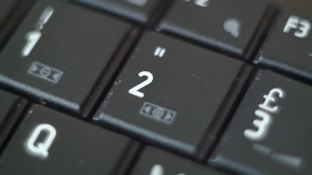Knappen svart Pc-tangentbord att skriva — Stockvideo