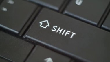 Düğme Pc yazarak klavye siyah