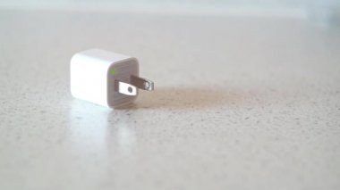 Elektrik fiş adaptörü