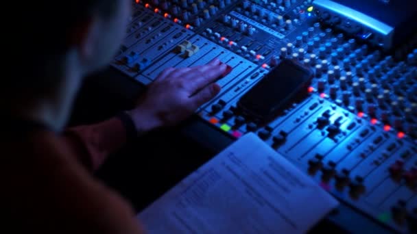 Travailler sur la carte de mixage audio — Video
