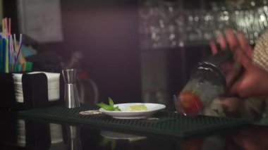 bir mojito kokteyl için malzemeler