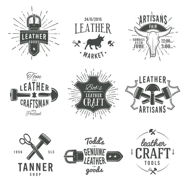 Segundo conjunto de diseños de logotipo de artesano vintage vector gris, etiquetas de herramientas de cuero genuino retro. insignia artesanal del mercado de artesanía ilustración Ilustración de stock