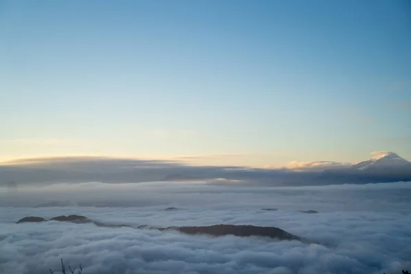 İtalya 'da Bulutlar - Marş Bölgesi