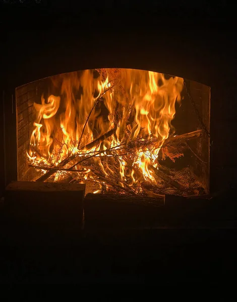 Encendiendo Fuego Chimenea — Foto de Stock