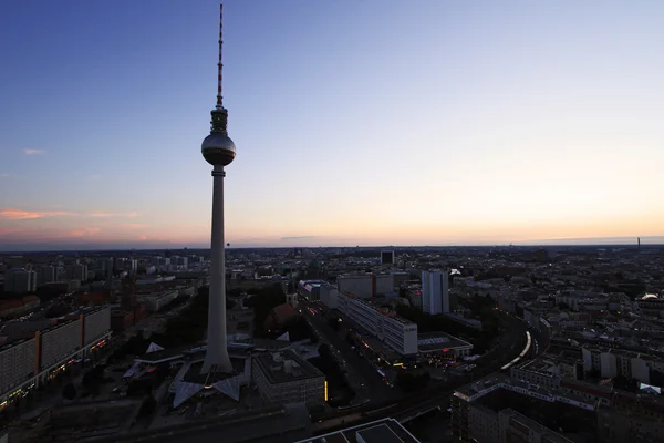 Berlin Alexanderplatz v noci — Stock fotografie