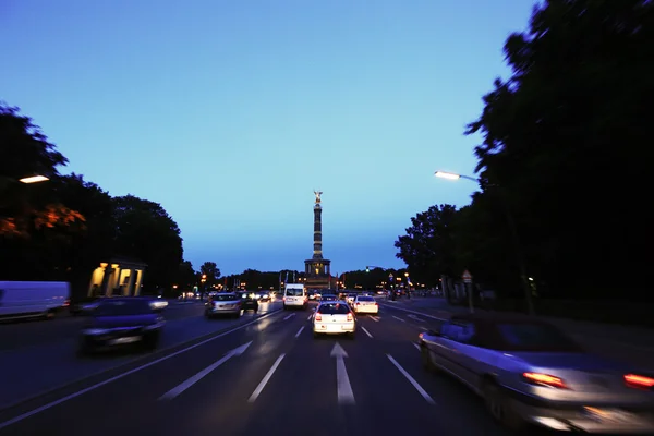 Berlin - nocne jazdy — Zdjęcie stockowe