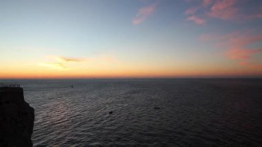 Deniz feneri - gün batımı