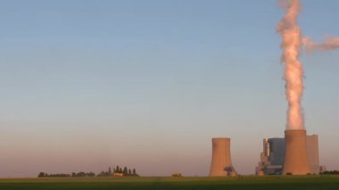 Kömürle çalışan elektrik santrali