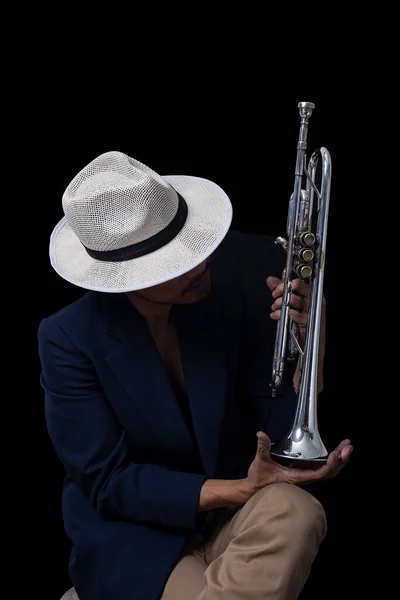 Yakın plan klasik trompet orkestrası.