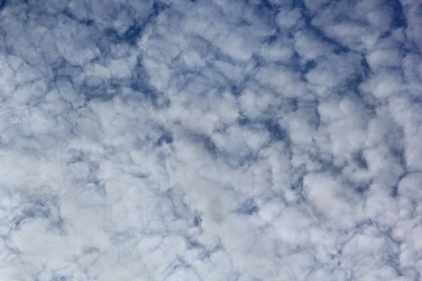 Paysage nuageux d'Altocumulus Floccus Nuages — Photo