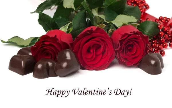 Tag Joyeuse Saint-Valentin avec des roses rouges et des bonbons — Photo
