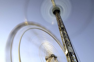 Parktaki hareket etkisine karşı büyük bir patinaj.