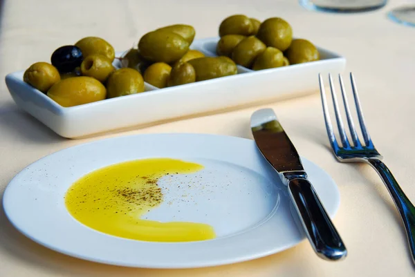 Bottle Extra Virgin Olive Oil Natural Organic Olives — Stock Photo, Image