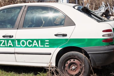 Kaza İtalyan polis arabası