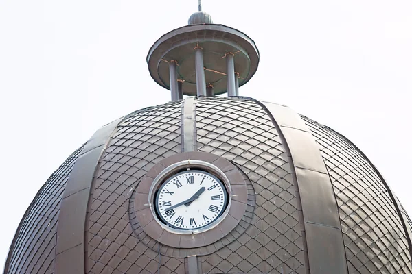 Reloj en la torre — Foto de Stock