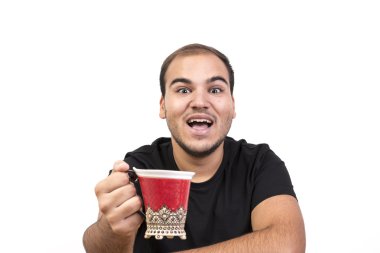 kahve ile genç adam