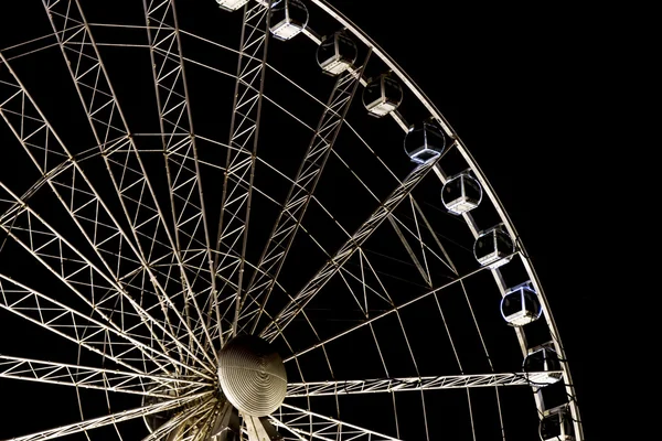 Roue ferris oeil le moins cher — Photo