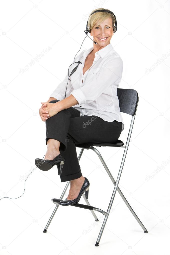 manager woman talking with the headsets