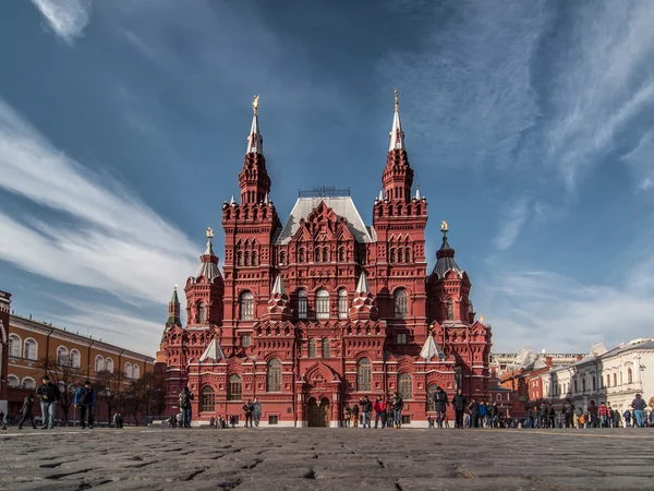 Здание Московского исторического музея на Красной площади, Москва, Россия . — стоковое фото