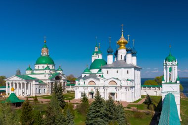 Spaso-Yakovlevsky Manastırı ve Zachatievsky Katedrali. Rostov.