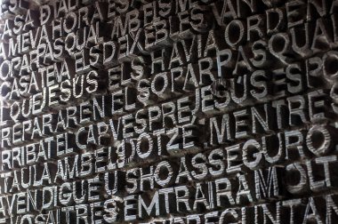 Barselona'daki Sagrada Familia Cephesi'nin detay görünümü, İspanya.