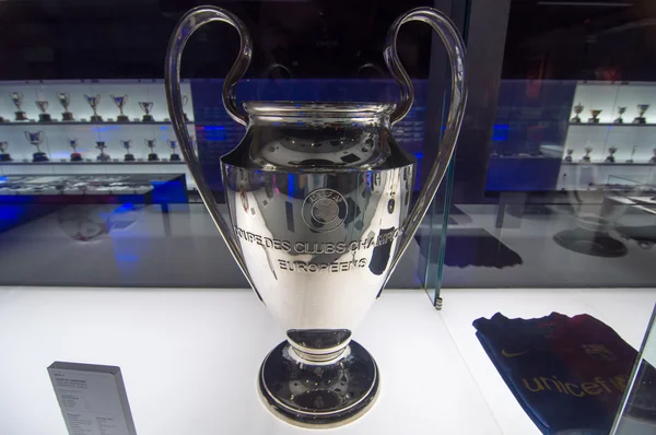 Taça da Liga dos Campeões da UEFA no museu do FC Barcelona, Espanha . — Fotografia de Stock