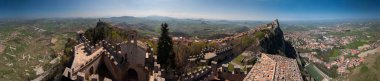 360 derece panorama (diorama) görünümü city ve San Marino kuleleri