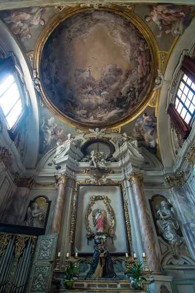 Interior of the Chiesa di Ognissanti is a church in Florence — Stock Photo, Image