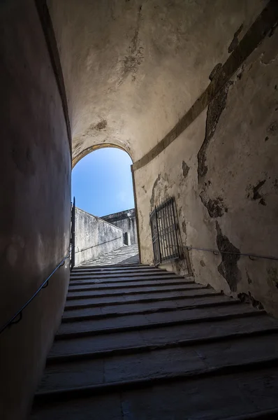 Taş koridor ile merdiven Palazzo Pitti, Florence, İtalya