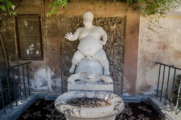 De fontein Dwerg Morgant Door Valerio Cigoli in Boboli Gardens. Florence, Toscane, Italië — Stockfoto